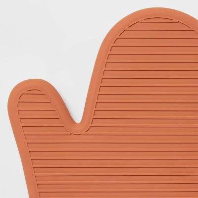 GUEST_d25354d4-7b96-41c0-b697-2ffadfd1f840.jpg 12.5" x 7" Cosmic Rust Silicon Oven Mitt - Threshold™ -Threshold Sales Shop GUEST d25354d4 7b96 41c0 b697 2ffadfd1f840